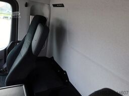 Mercedes-Benz Bakwagen + DHollandia 2000 kg