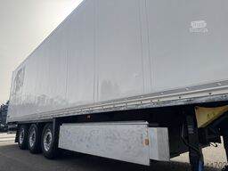 Schmitz Cargobull SKO24/L Doppelstock-Koffer, Liftachse