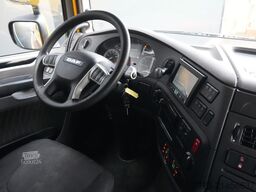 DAF XF 430 Space Cab tractor unit
