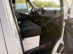 Mercedes-Benz Sprinter 319 L2H2 V6 3,0L AHK-3,5T Kamer