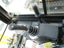 JCB 16 C-1 mini crawler excavator / joystick
