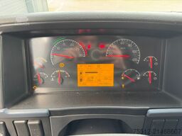 Volvo FM440 / Euro 5 / Tail Lift / VEB+ / TUV: 2-2027...