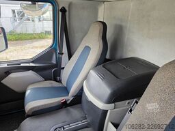 Volvo FL 250 Koffer mit Portaltüren Blatt/Luft