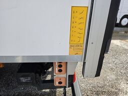 Volvo FL 250 Koffer mit Portaltüren Blatt/Luft