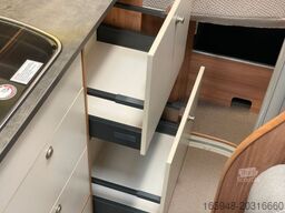 PÖSSL 2 WIN Vario | Markise, RFK, AHK, Alufelgen