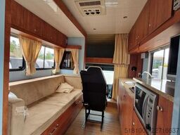 Scania P94 Roelofsen 5paards paardenvrachtwagen met li...