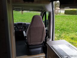 MegaMobile Megalounge 640