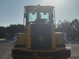 JCB 427
