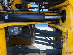JCB 427
