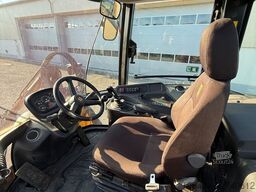 JCB 427