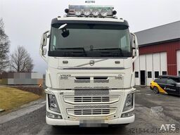 Volvo FH540 Tridem Hooklift Truck – Prepared for Crane H