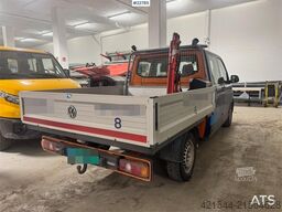 Volkswagen 4x4 Transporter w/ crane – 2 sets of tires