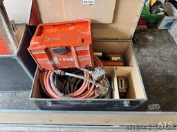 Husqvarna WS 482 HF Wall Saw with Remote Control