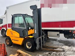 Jungheinrich DFG40CK forklift.