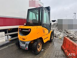 Jungheinrich DFG40CK forklift.
