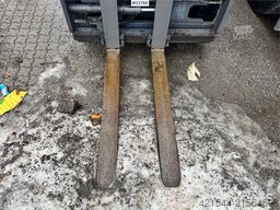 Jungheinrich DFG40CK forklift.