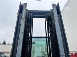 Jungheinrich DFG40CK forklift.