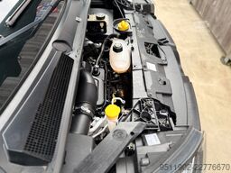 RENAULT Trafic 1.6 DCi Lang Luxe Klima Navi AHK Tempomat