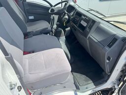 MULTICAR ISUZU NMR Absetzkipp Varioschild+Streuer