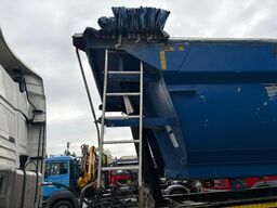 MOL - + 3X SAF AS + LIFT AS + STUUR AS + 27m3 ALUMI...