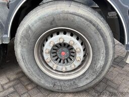 MOL - + 3X SAF AS + LIFT AS + STUUR AS + 27m3 ALUMI...