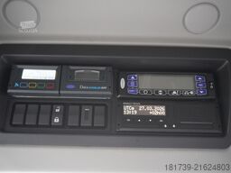 Renault D210 12T / Bitemperature Refrigerator /