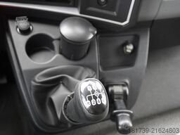 Renault D210 12T / Bitemperature Refrigerator /