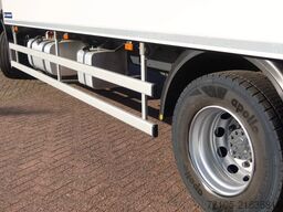 DAF CF 320 FA Koel/Vries + Dhollandia 2000 kg klep,...