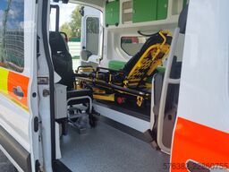 Ford Transit Krankenwagen Rettungswagen