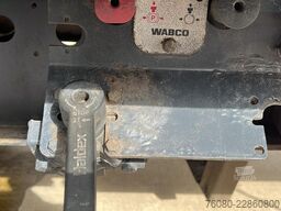 Krone SDP27 (DISC BRAKES / FREINS DISQUE / SAF AXLES)
