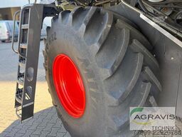 Claas TRION 750