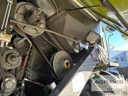 Claas TRION 750