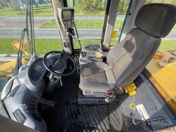 Komatsu WA500-6