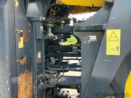 Komatsu WA500-6