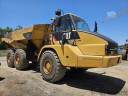 Caterpillar 730