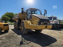Caterpillar 730