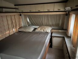 HOBBY 580 Wohnwagen Festbett + Rundsitzgruppe