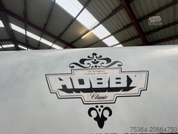 HOBBY 580 Wohnwagen Festbett + Rundsitzgruppe