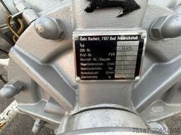 MERCEDES-BENZ 711D Doka 9-Sitzer Feuerwehr LF8 Pumpe