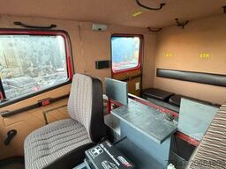 MERCEDES-BENZ 711D Doka 9-Sitzer Feuerwehr LF8 Pumpe