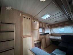 LMC 490 P Festbett + Etagenbett