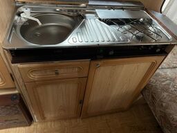 LMC 490 P Festbett + Etagenbett