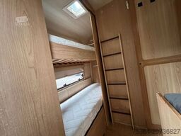 LMC 490 P Festbett + Etagenbett