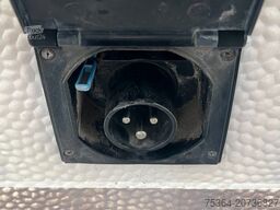 LMC 490 P Festbett + Etagenbett