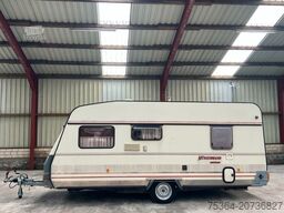 LMC 490 P Festbett + Etagenbett