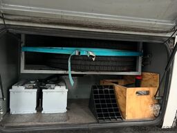 MERCEDES-BENZ Medio 4.2 D 130 kw 26 Sitze Dachklima Ahk Euro 3