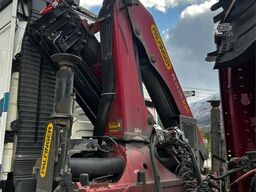 Volvo FH500 truck with a 24 t/m Palfinger crane