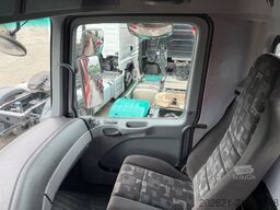 MERCEDES-BENZ Actros 3241 8x4 Silo Isoliert