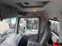 MERCEDES-BENZ Actros 3241 8x4 Silo Isoliert