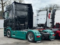 SCANIA S650 V8 4x2 2xTanks Retarder